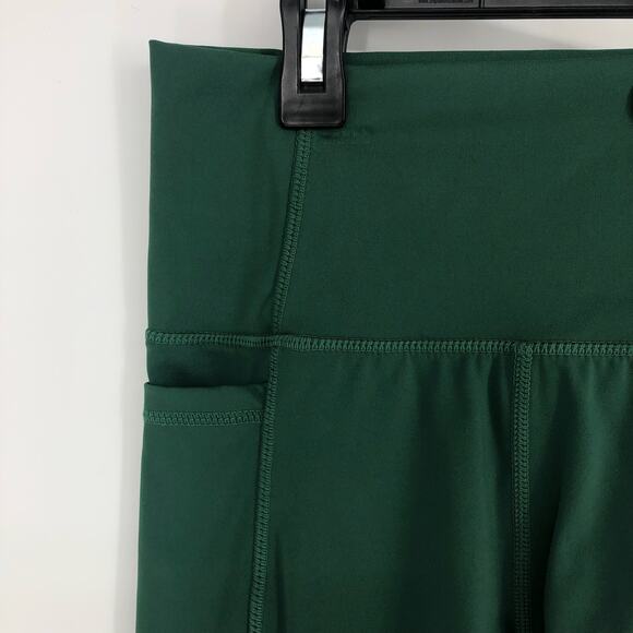 COTTON ON BODY Women's Ultimate Booty Pocket 2.0 Shorts Small Verdant Green NWT - Picture 5 of 11
